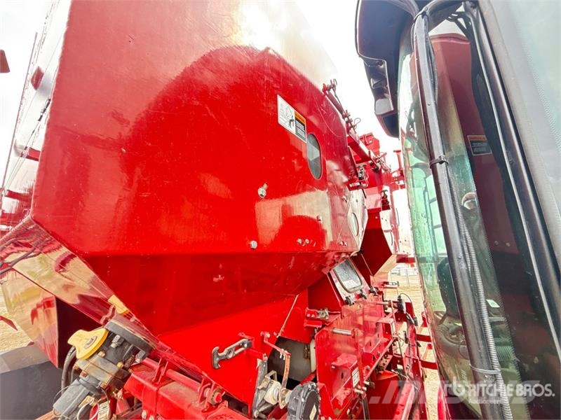 Case IH Titan 4530 70 ft Air Boom 4x2 Floater Fertilizer A Esparcidoras de minerales