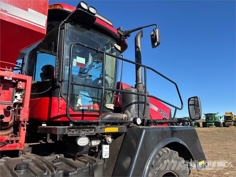 Case IH Titan 4530 70 ft Air Boom 4x2 Floater Fertilizer A Esparcidoras de minerales