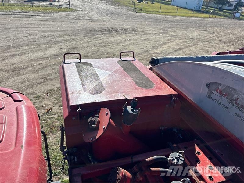 Case IH Titan 4530 70 ft Air Boom 4x2 Floater Fertilizer A Esparcidoras de minerales