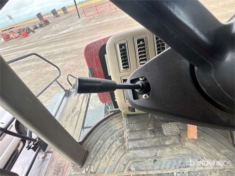Case IH Titan 4530 70 ft Air Boom 4x2 Floater Fertilizer A Esparcidoras de minerales