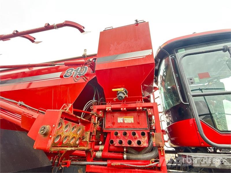 Case IH Titan 4530 70 ft Air Boom 4x2 Floater Fertilizer A Esparcidoras de minerales