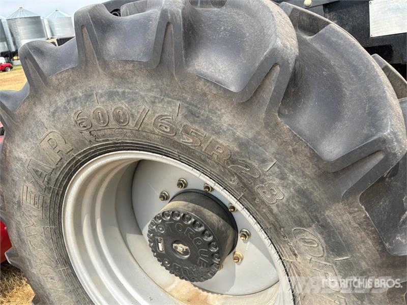 Case IH WD2304 19 ft 3 in Mower Conditioner Windrower محشات