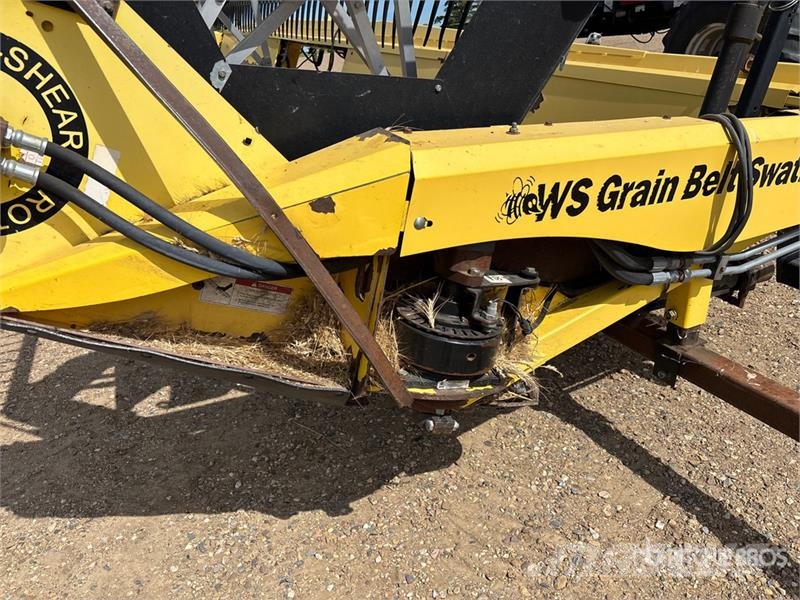 Case IH WDX1202 36 ft Swather Windrower Vālotāji