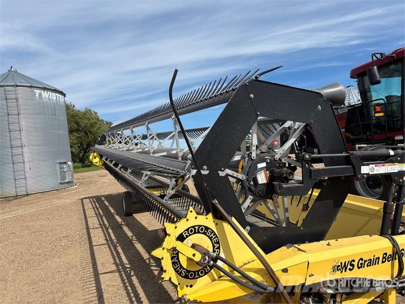 Case IH WDX1202 36 ft Swather Windrower Vālotāji