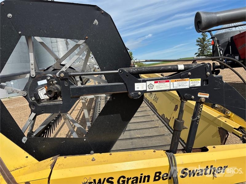 Case IH WDX1202 36 ft Swather Windrower Vālotāji