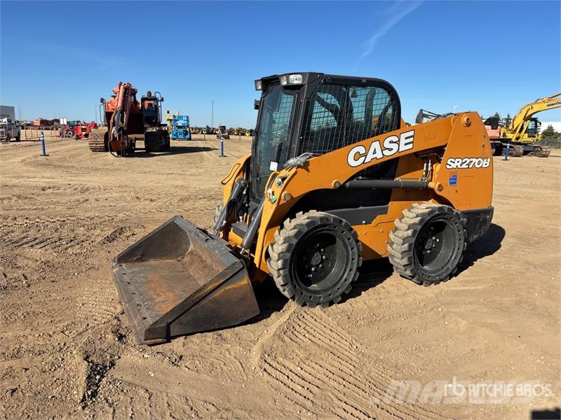 CASE SR270B Two-Speed Skid Steer Loader Šmykom riadené nakladače