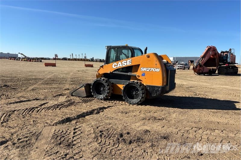 CASE SR270B Two-Speed Skid Steer Loader Šmykom riadené nakladače
