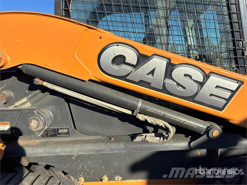 CASE SV250 لوادر انزلاقية التوجيه