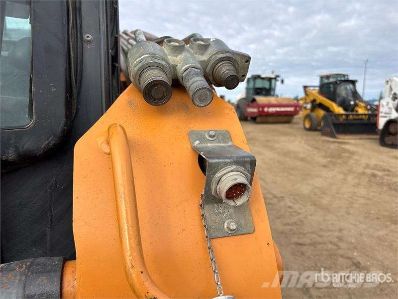 CASE TR320 Kompaktlader