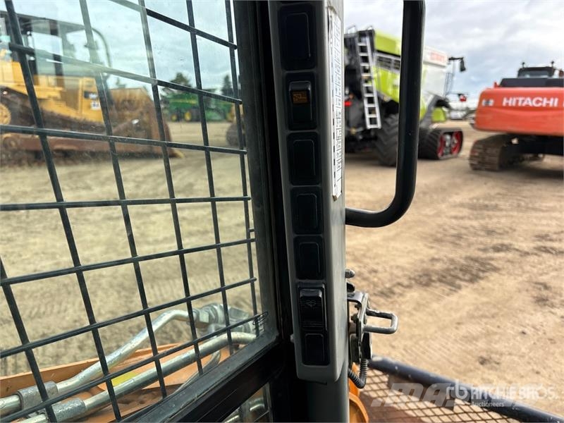 CASE TR320 Kompaktlader