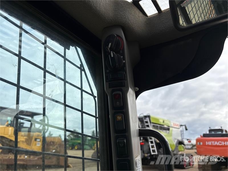 CASE TR320 Kompaktlader