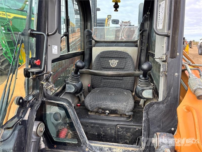 CASE TR320 Kompaktlader