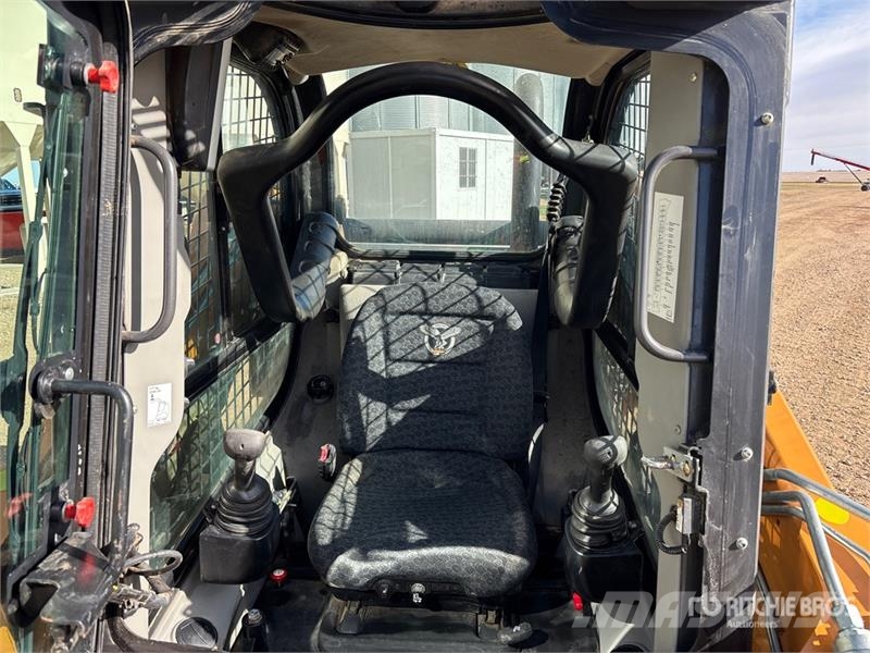 CASE TV370B Two-Speed Compact Track Loader Kompaktlader