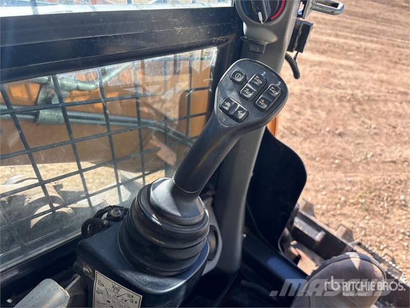 CASE TV370B Two-Speed Compact Track Loader Kompaktlader