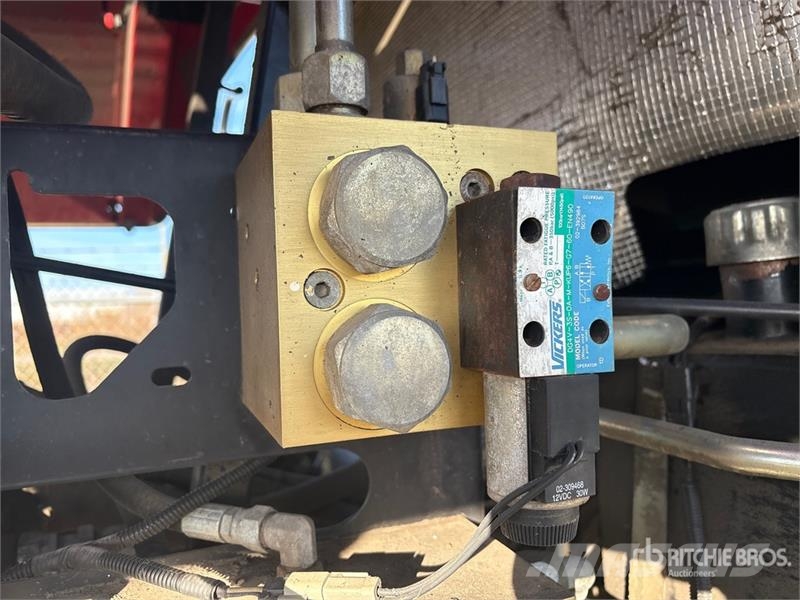 CASE WDX1202 36 ft Swather Windrower Sakupljači