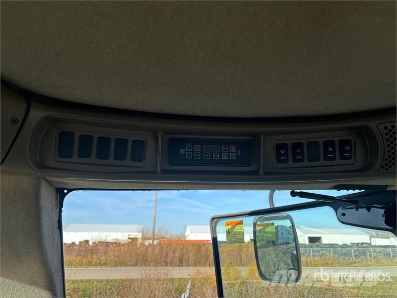 CASE WDX1202 36 ft Swather Windrower Sakupljači