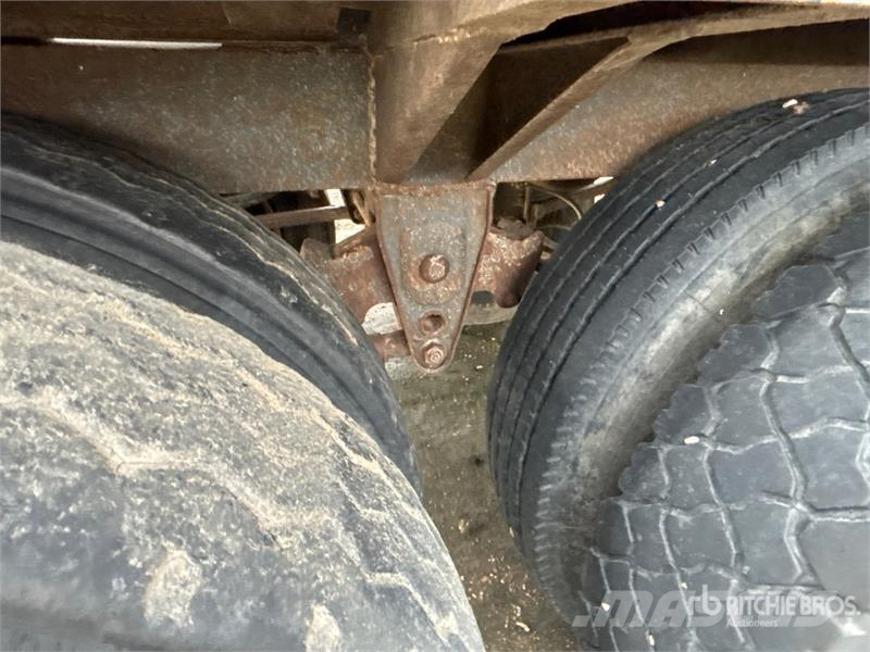 Castleton 38 ft T/A Grain Trailer Remorci pentru cereale / siloz