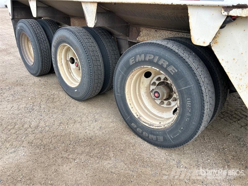 Castleton 38 ft Tri/A Belly Dump Trailer 自卸拖车