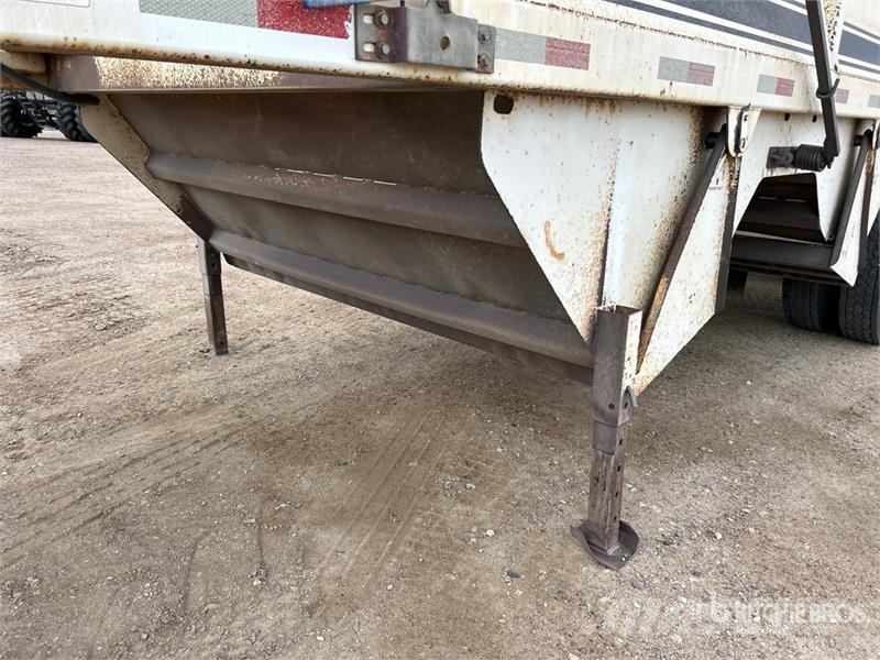 Castleton 38 ft Tri/A Belly Dump Trailer 自卸拖车
