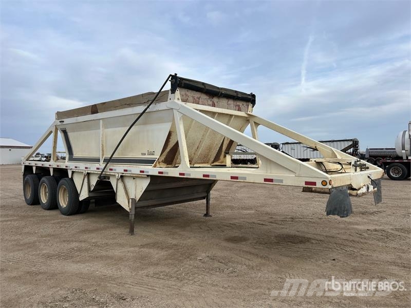 Castleton 38 ft Tri/A Belly Dump Trailer 自卸拖车