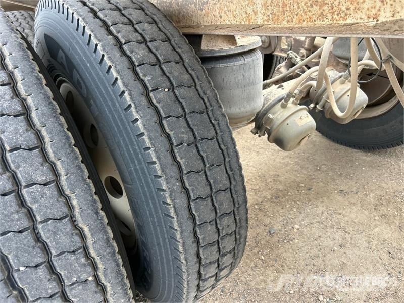 Castleton 38 ft Tri/A Belly Dump Trailer 自卸拖车