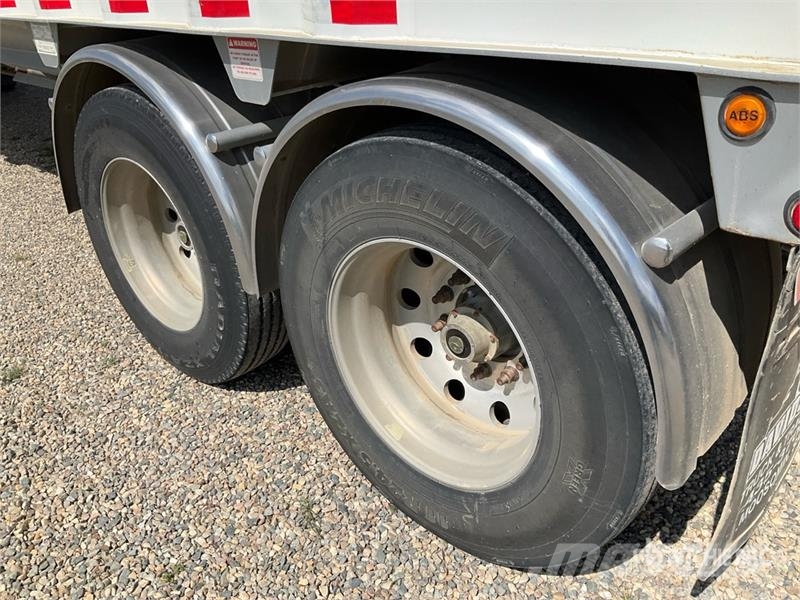 Castleton 40 ft T/A Grain Trailer Carros de trasladar grano