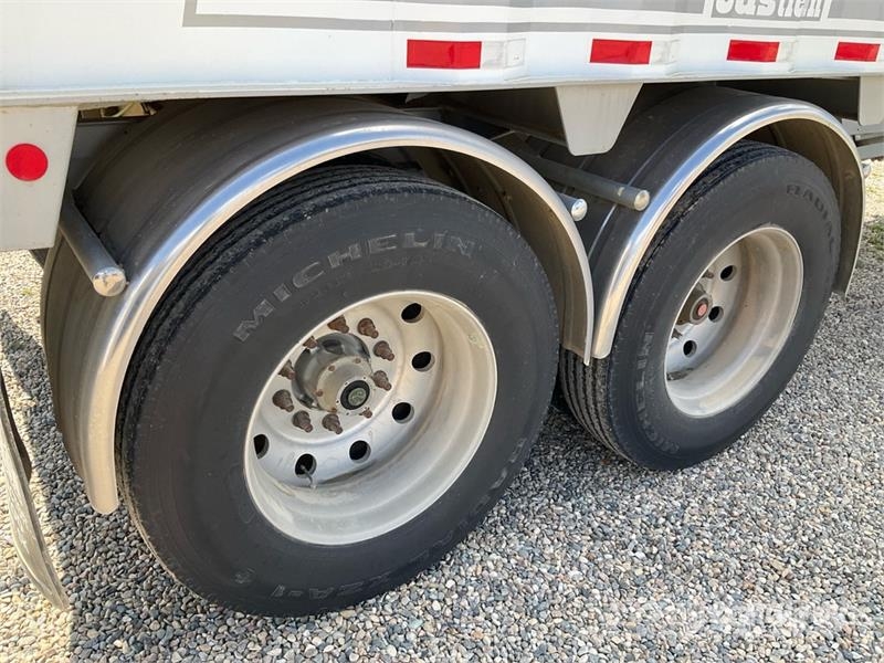 Castleton 40 ft T/A Grain Trailer Carros de trasladar grano