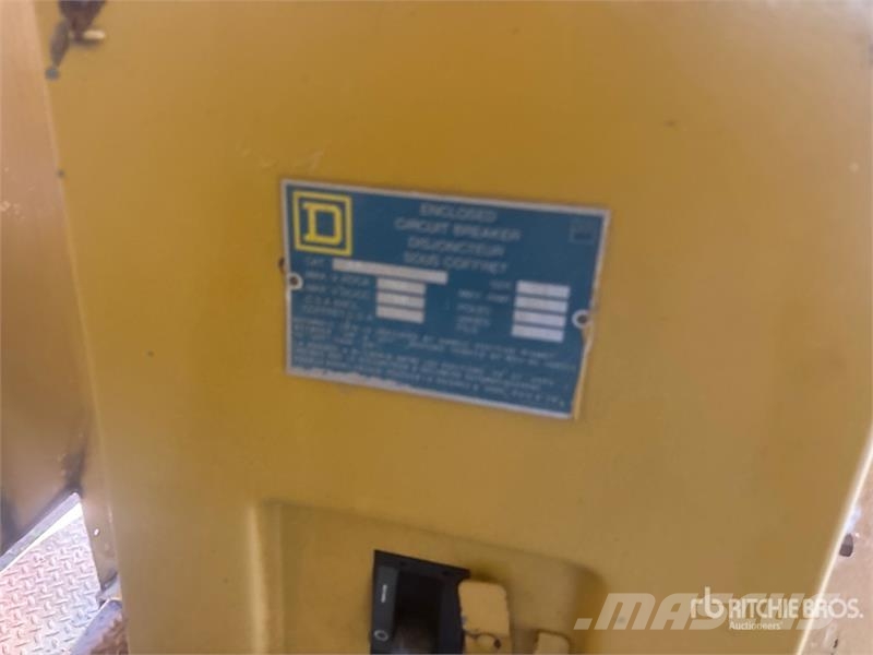 CAT 100 kW Skid-Mounted Generator Set 디젤 발전기
