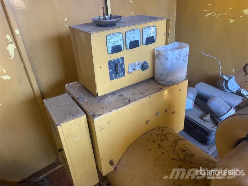 CAT 100 kW Skid-Mounted Generator Set 디젤 발전기