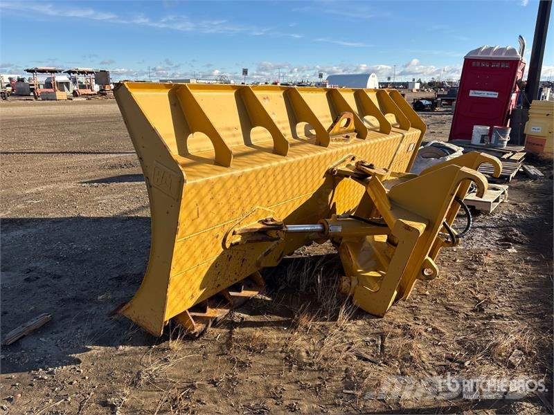 CAT 131 in 4-Way Motor Grader Blade - Fits Cat 12M/140 نصول