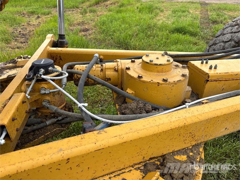 CAT 140M AWD AWD Motor Grader Грейдери