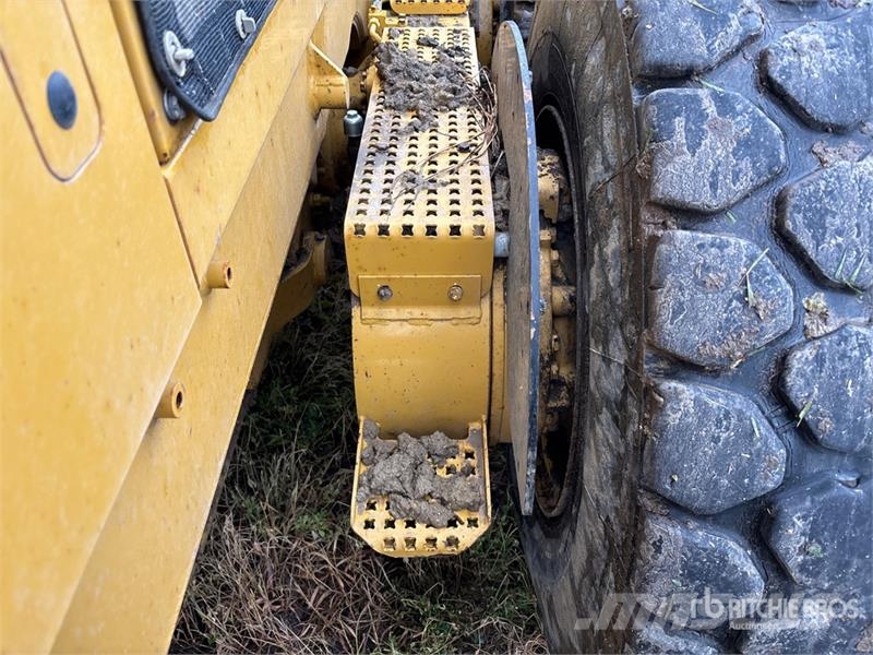 CAT 140M AWD AWD Motor Grader Грейдери