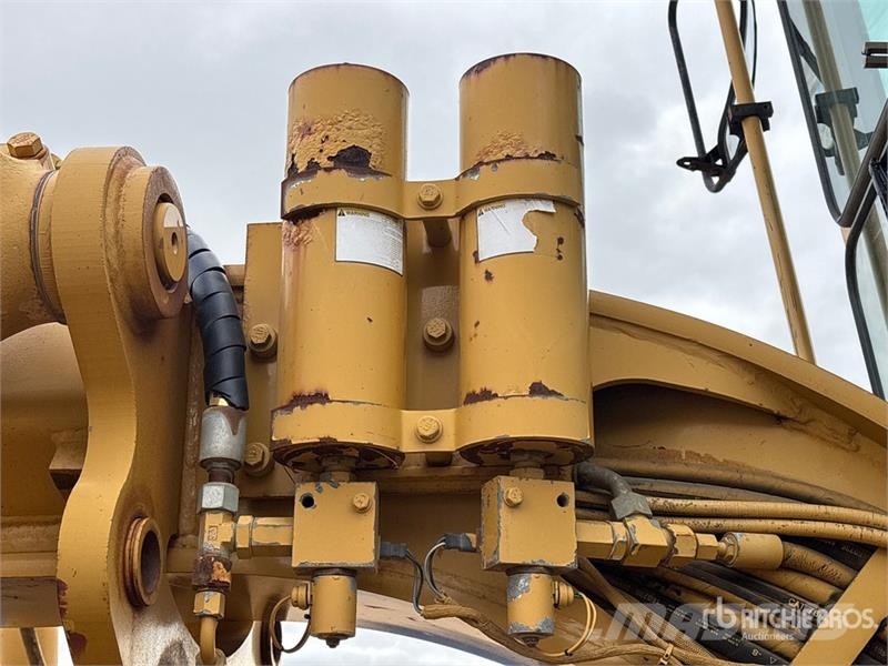 CAT 14H Motor Grader معدات تمهيد الطرق