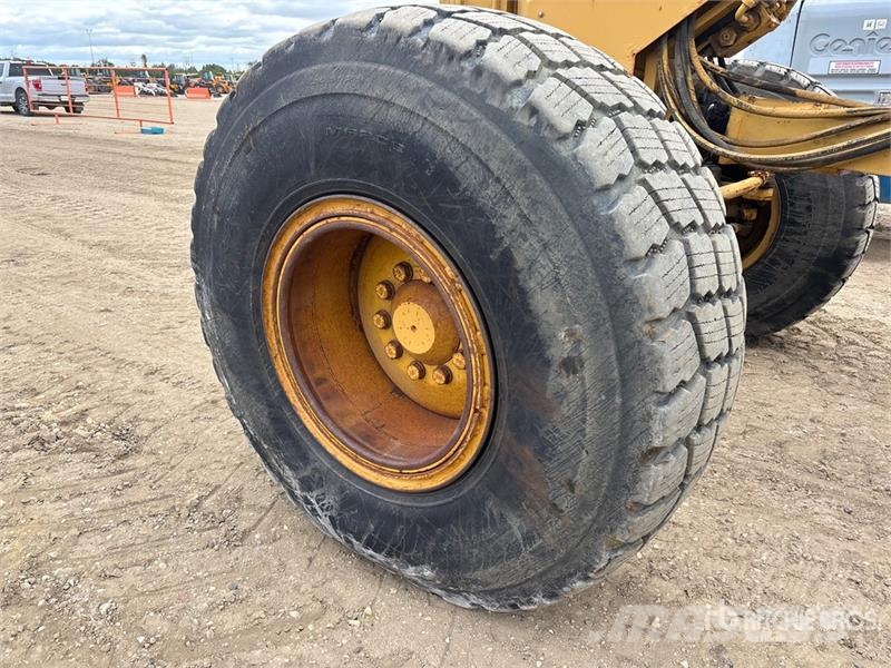CAT 14H Motor Grader معدات تمهيد الطرق