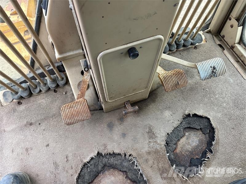 CAT 14H Motor Grader معدات تمهيد الطرق
