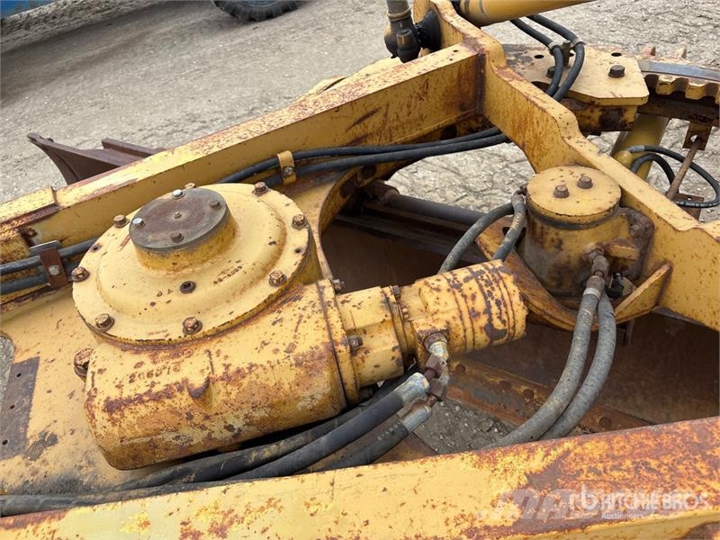 CAT 14H Motor Grader معدات تمهيد الطرق