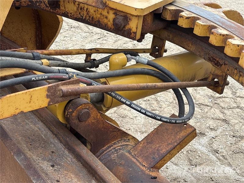 CAT 14H Motor Grader معدات تمهيد الطرق