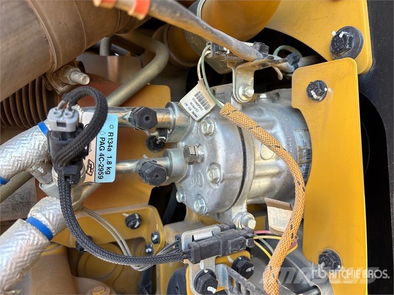 CAT 160 AWD Motor Grader Грейдери
