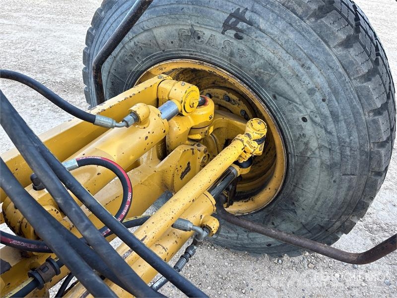 CAT 160M VHP Plus Vejhøvle / Gradere