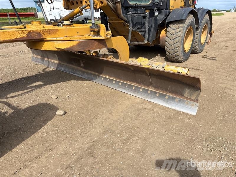 CAT 160M VHP Plus معدات تمهيد الطرق