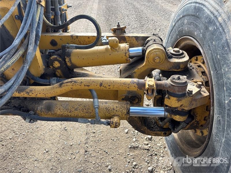 CAT 160M VHP Plus معدات تمهيد الطرق