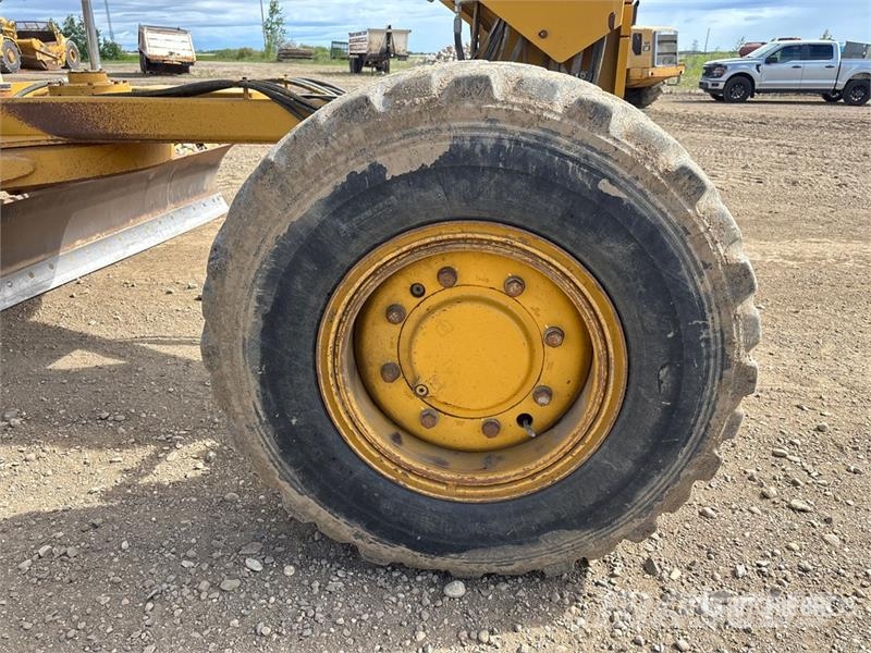 CAT 160M VHP Plus معدات تمهيد الطرق