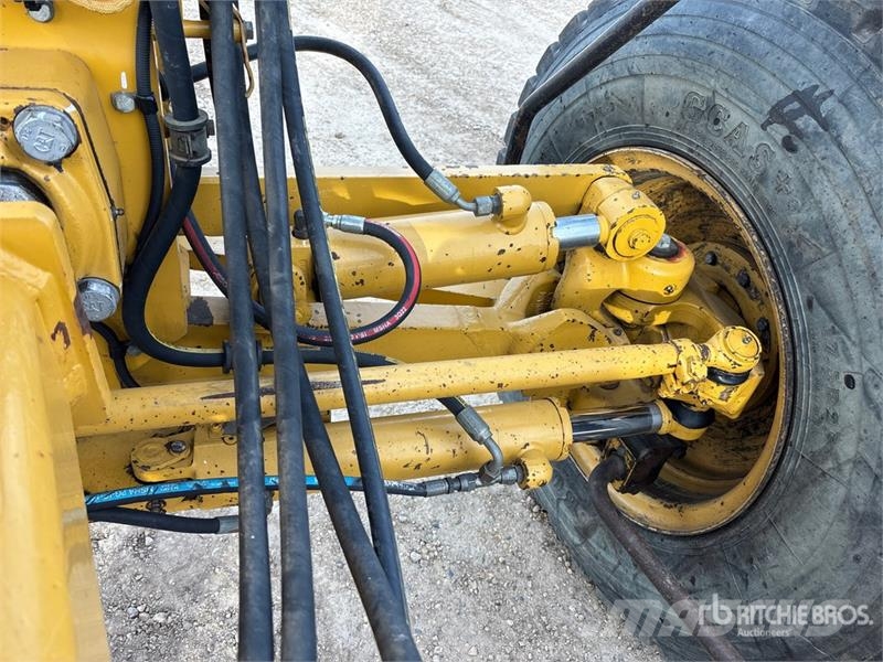 CAT 160M VHP Plus Vejhøvle / Gradere