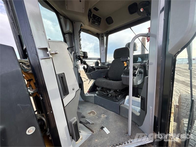 CAT 160M VHP Plus Vejhøvle / Gradere
