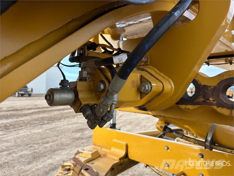 CAT 160M VHP Plus Vejhøvle / Gradere