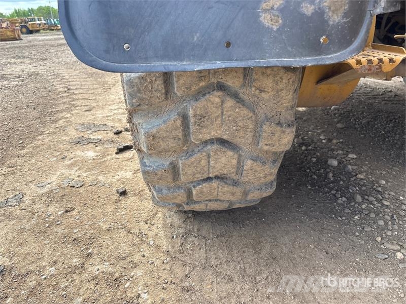 CAT 160M VHP Plus معدات تمهيد الطرق