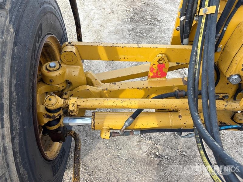 CAT 160M VHP Plus Vejhøvle / Gradere