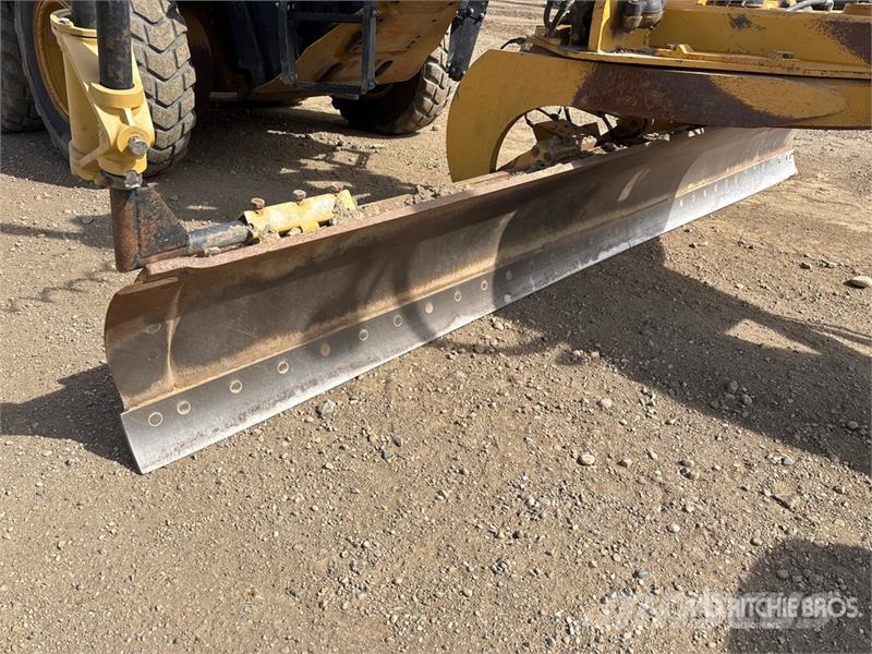 CAT 160M VHP Plus معدات تمهيد الطرق