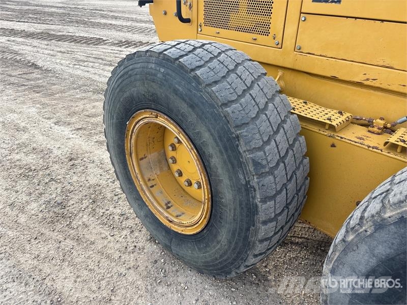 CAT 160M VHP Plus Vejhøvle / Gradere