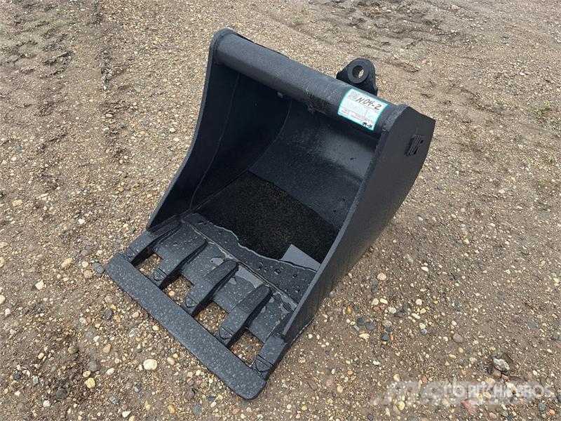 CAT 200 23 in Digging Excavator Bucket (Unused) Cucharones